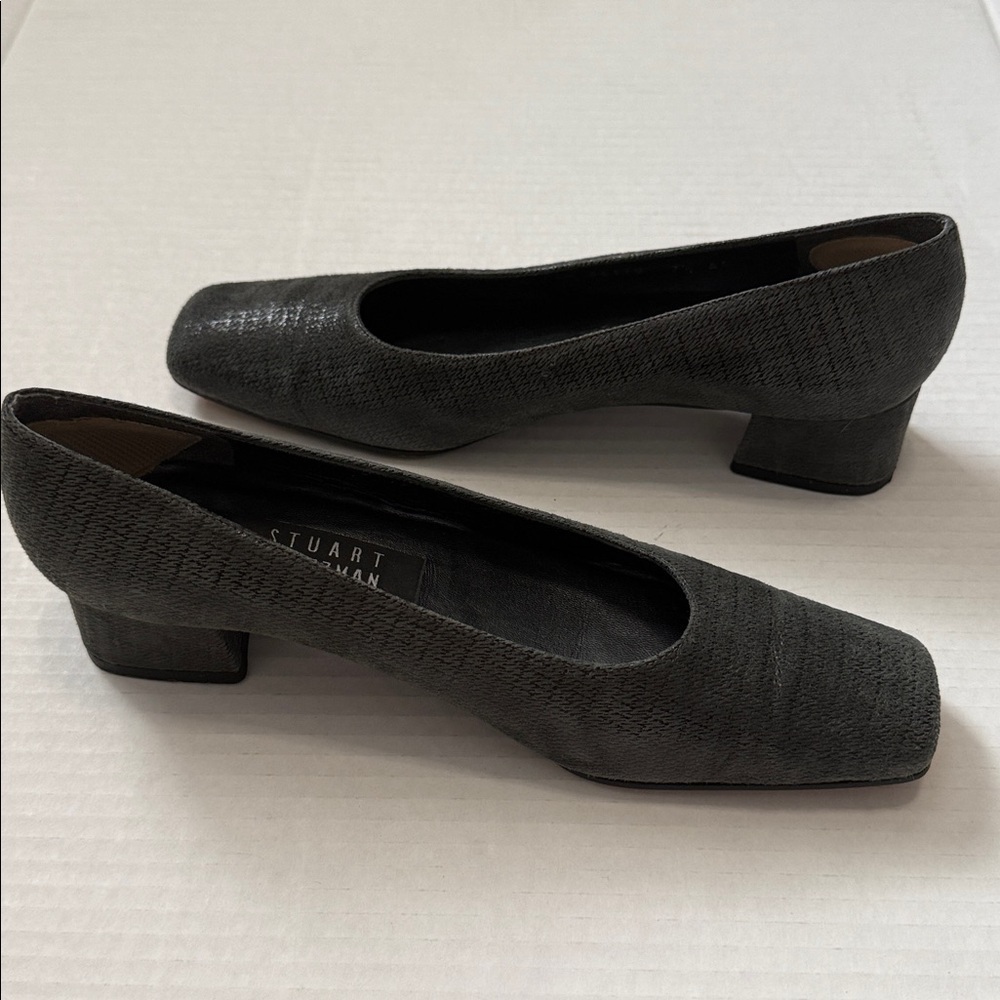 Stuart Weitzman - Square Toed Gunmetal Textured Suede - Size 7.5AA - Grey/Black